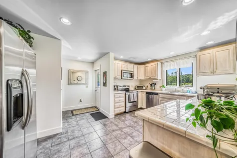 413 Oak Street Newport NH 03773