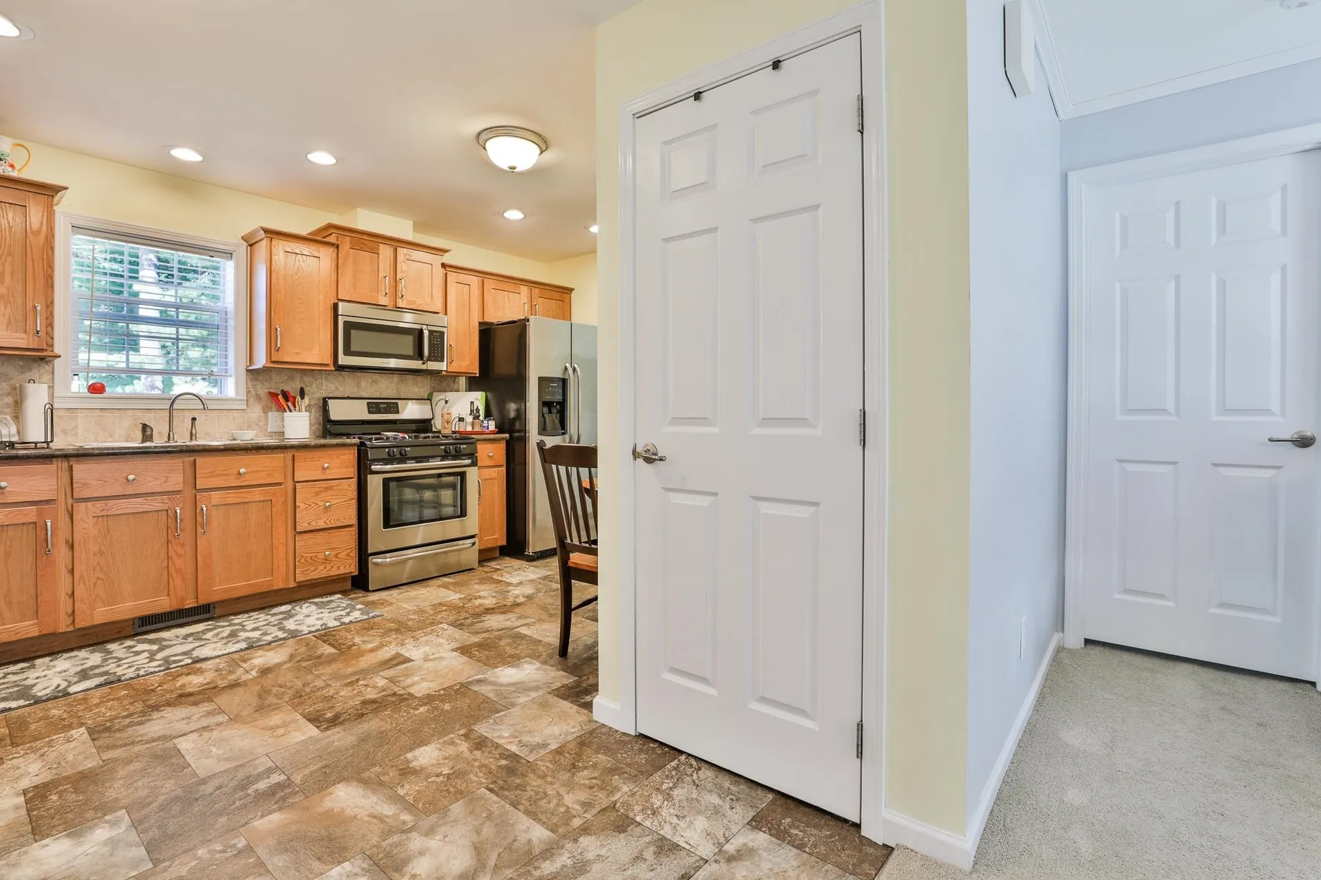 9 Oak Grove Trail Nashua NH 03062