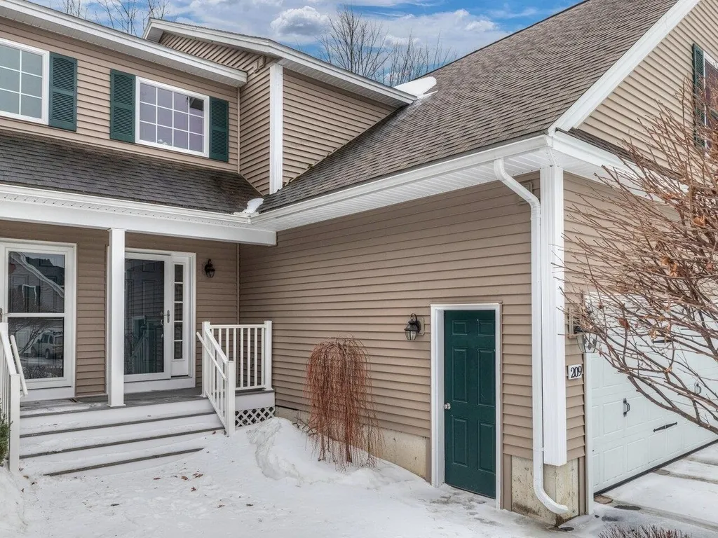 209 Fox Run Colchester VT 05446