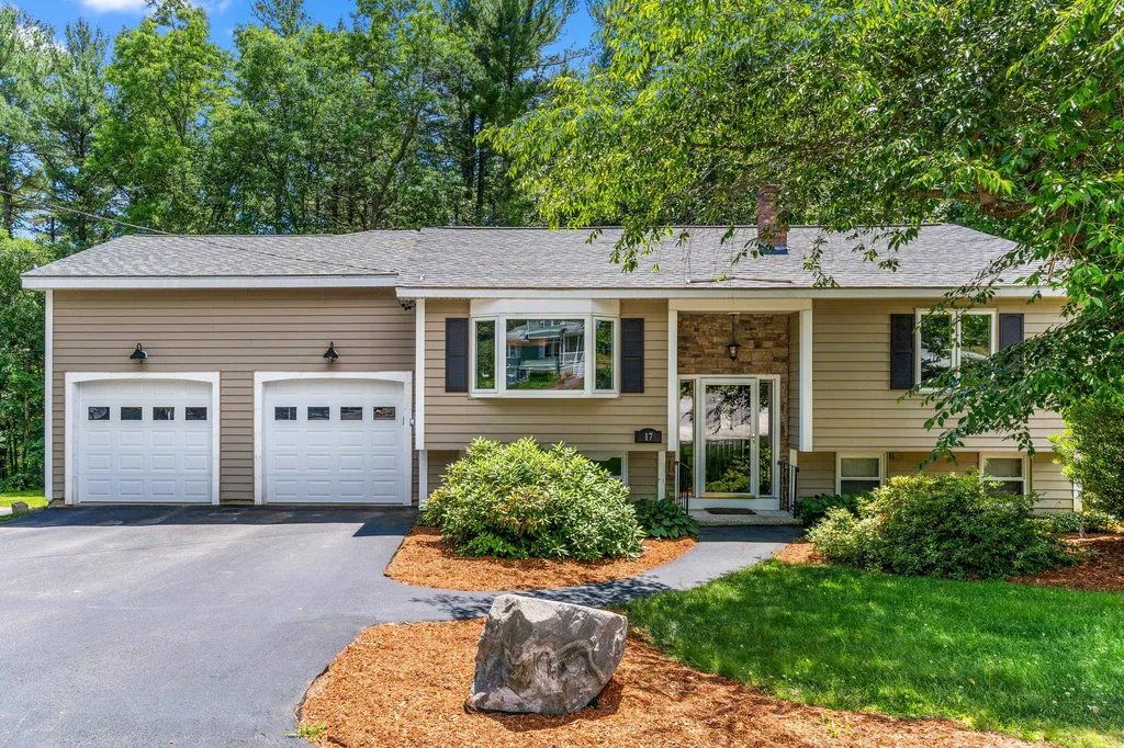 17 Wethersfield Road Nashua NH 03062