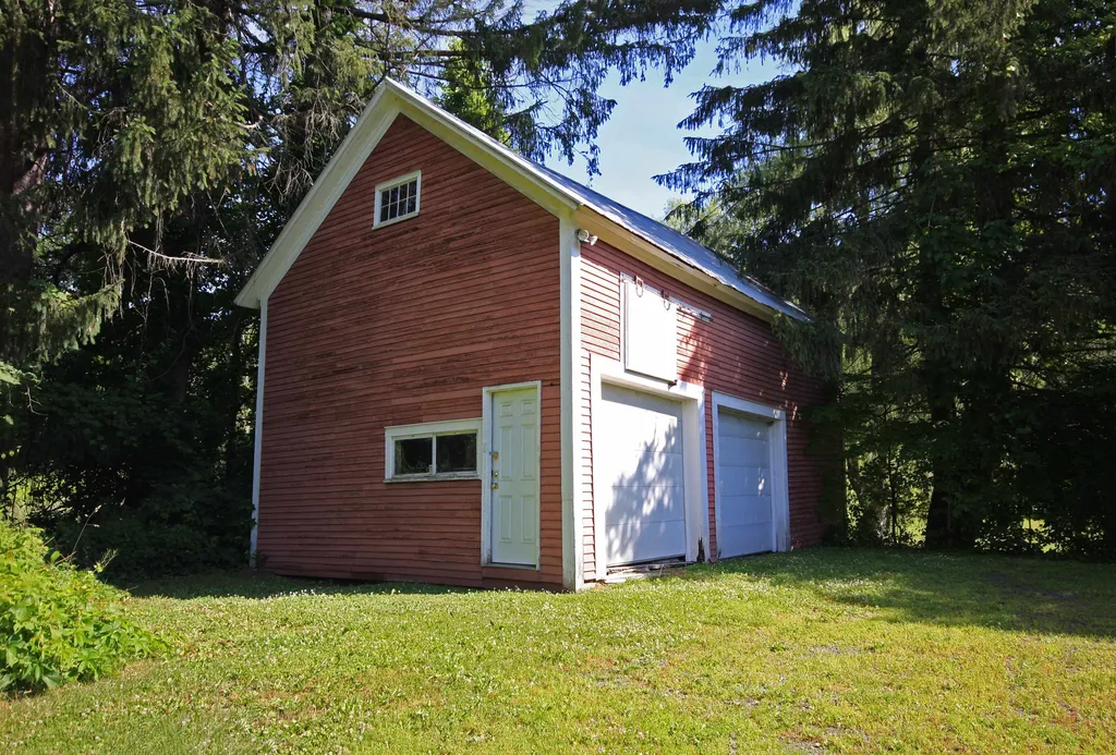 1082 West Woodstock Road Woodstock VT 05091