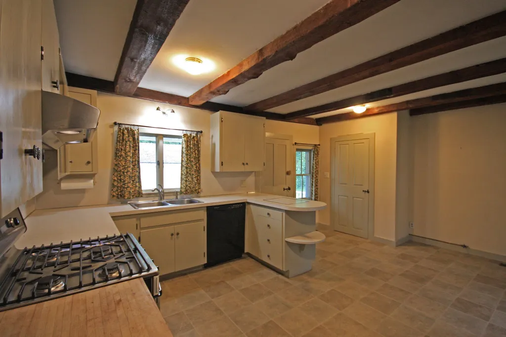1082 West Woodstock Road Woodstock VT 05091