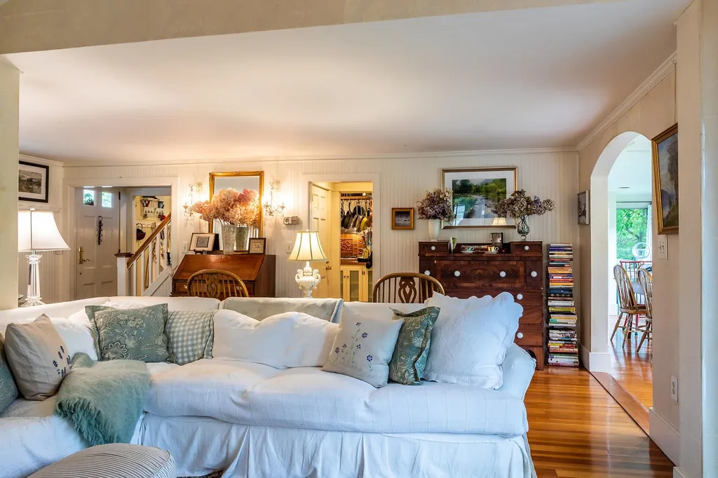 11 College Hill Woodstock VT 05091