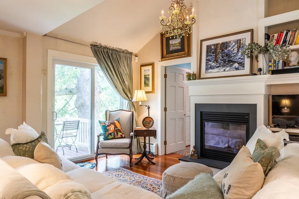 11 College Hill Woodstock VT 05091