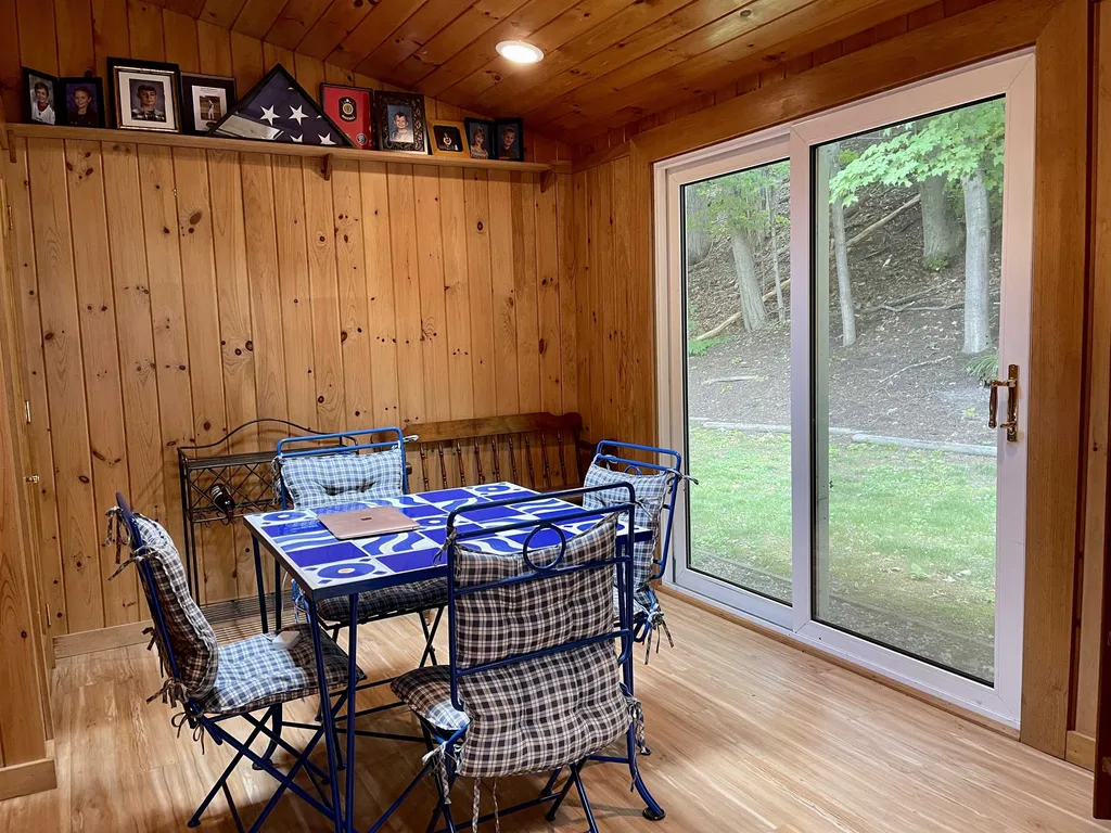 16 Estabrook Circle Lebanon NH 03766