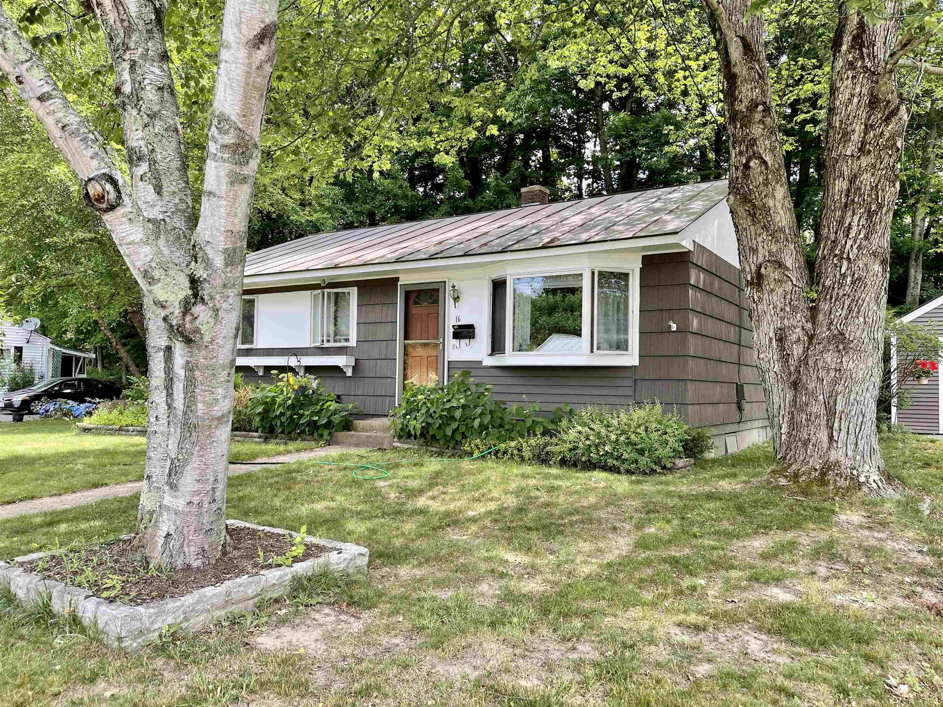 16 Estabrook Circle Lebanon NH 03766