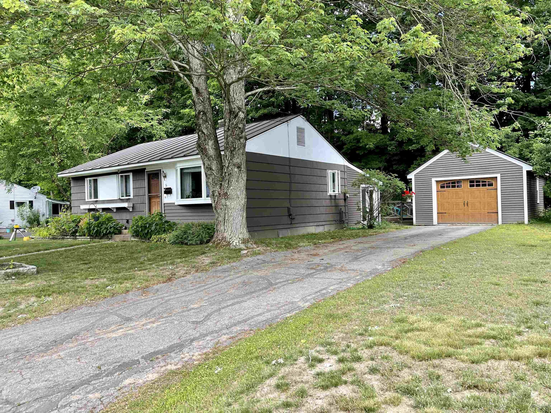 16 Estabrook Circle Lebanon NH 03766