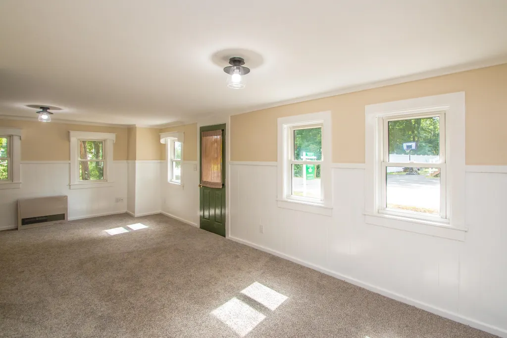 21 Colbath Street Conway NH 03818