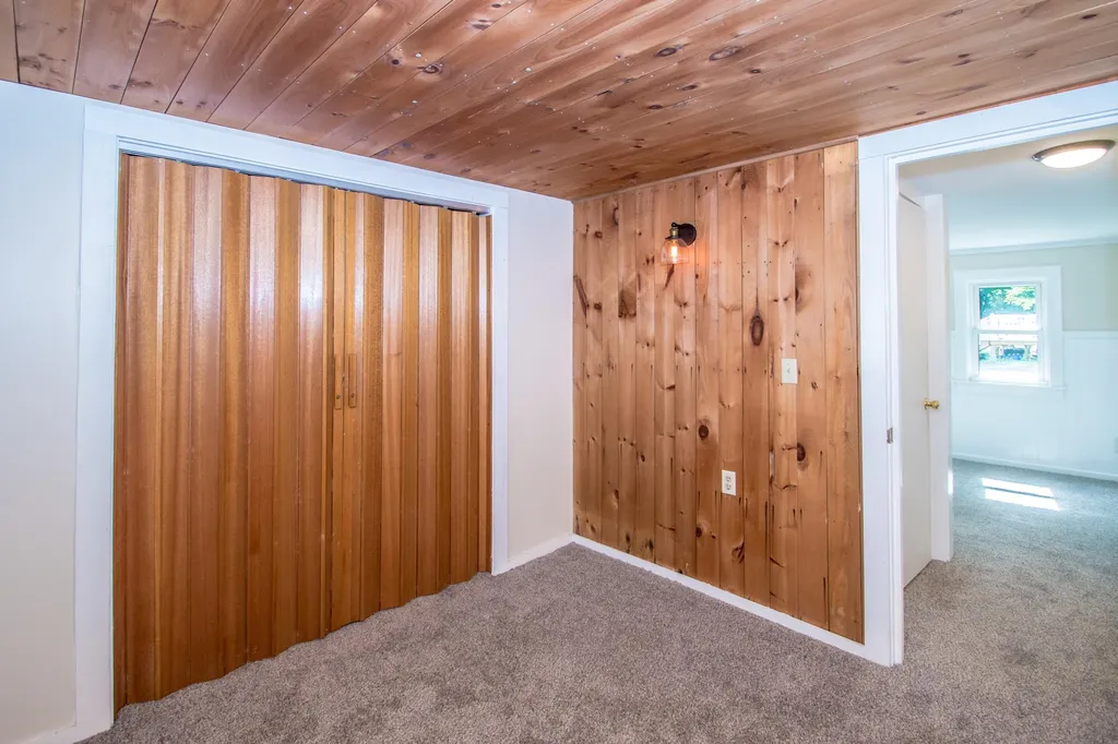 21 Colbath Street Conway NH 03818