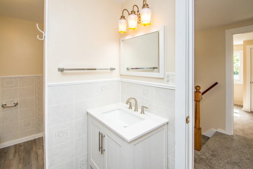 21 Colbath Street Conway NH 03818