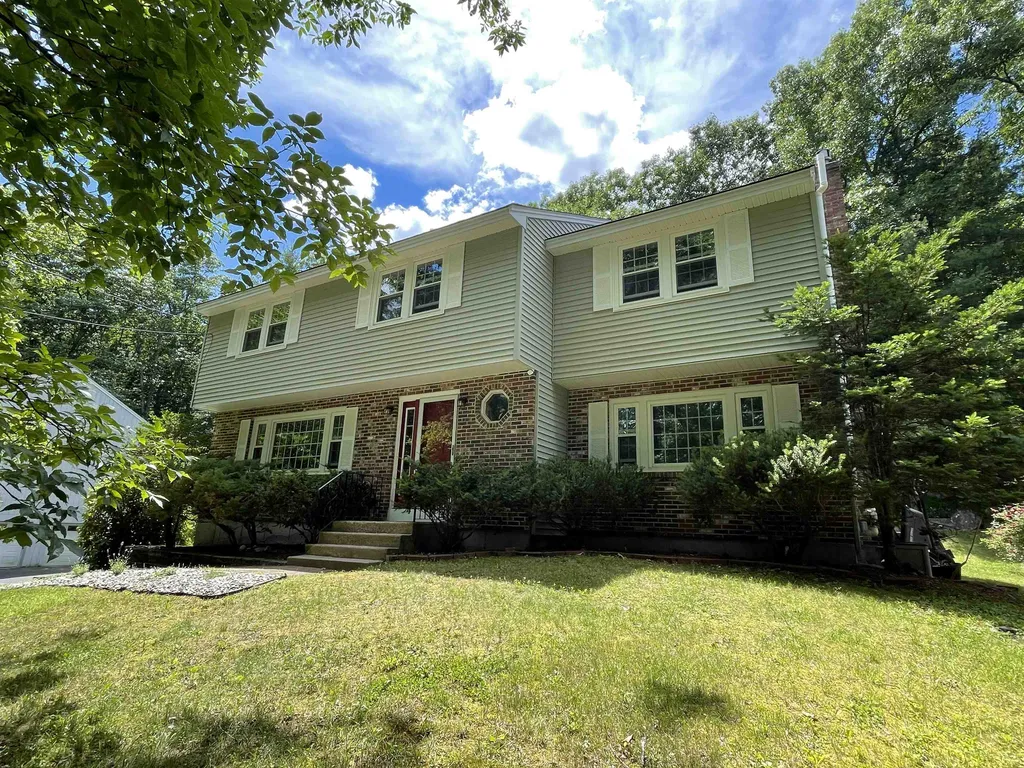 5 Christian Drive Nashua NH 03063