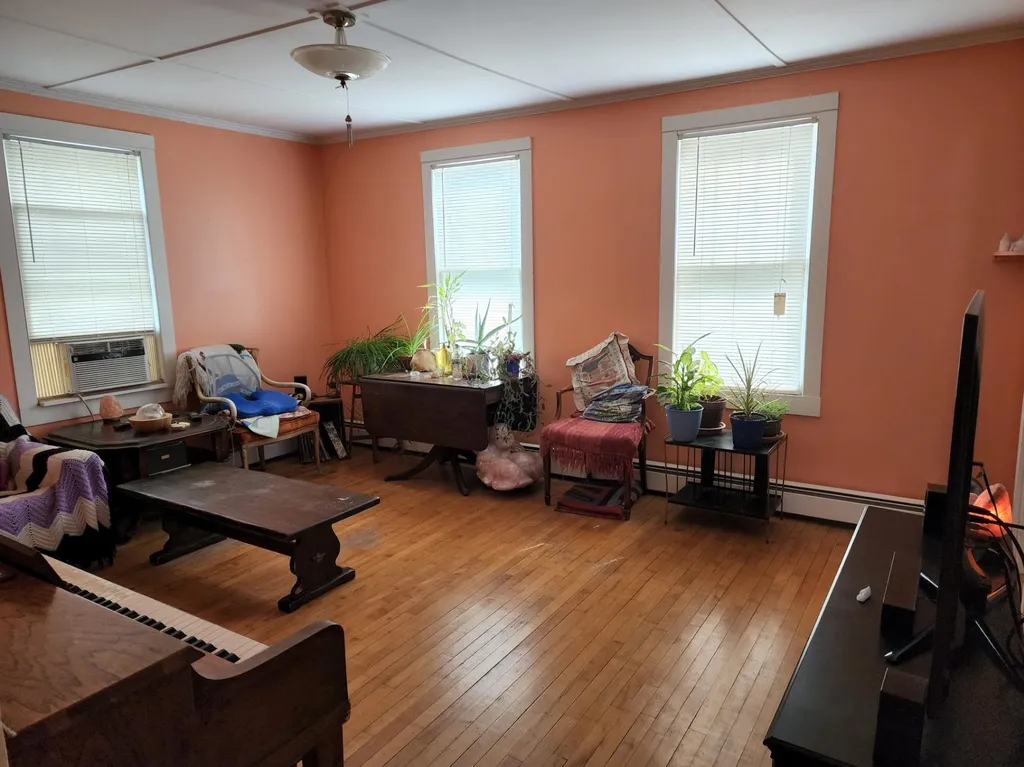 97 South Water Street Vergennes VT 05491