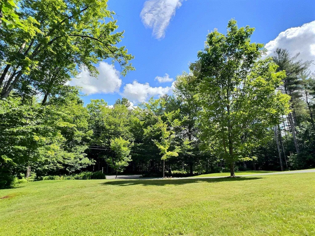 194 Bunker Road New London NH 03257
