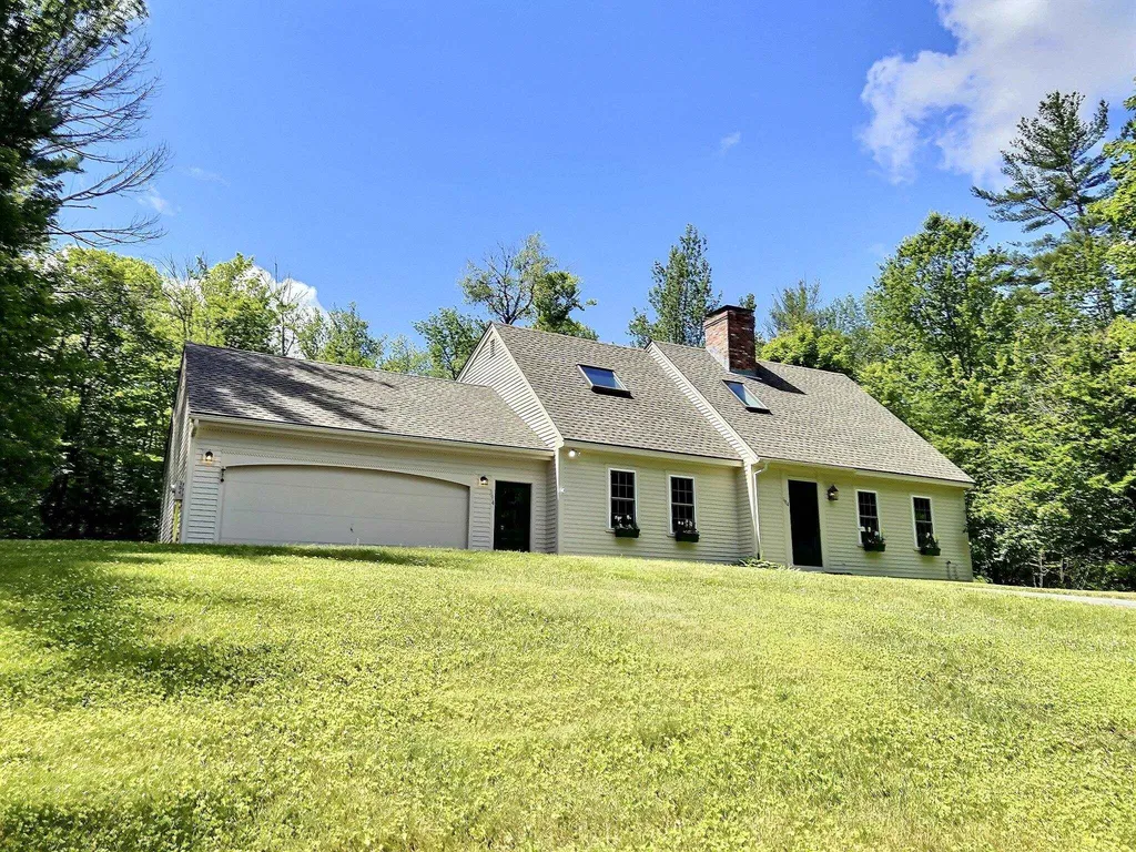 194 Bunker Road New London NH 03257