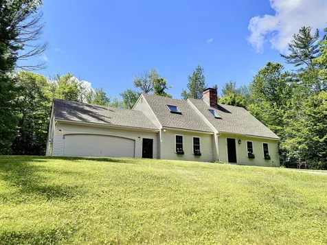 194 Bunker Road New London NH 03257