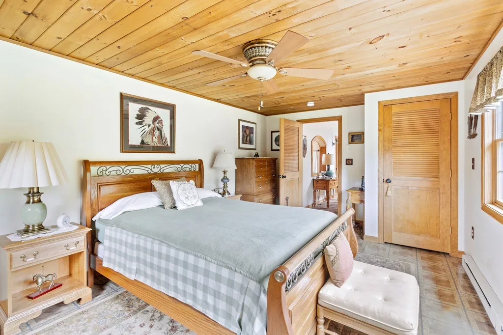 203 E Washington Road Bradford NH 03221