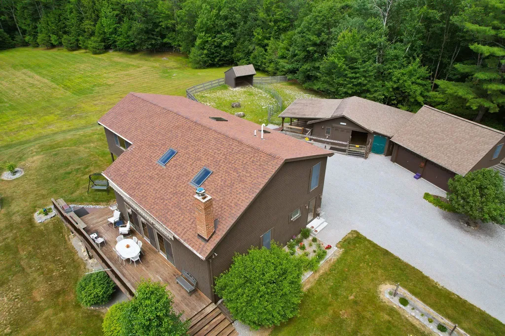 203 E Washington Road Bradford NH 03221