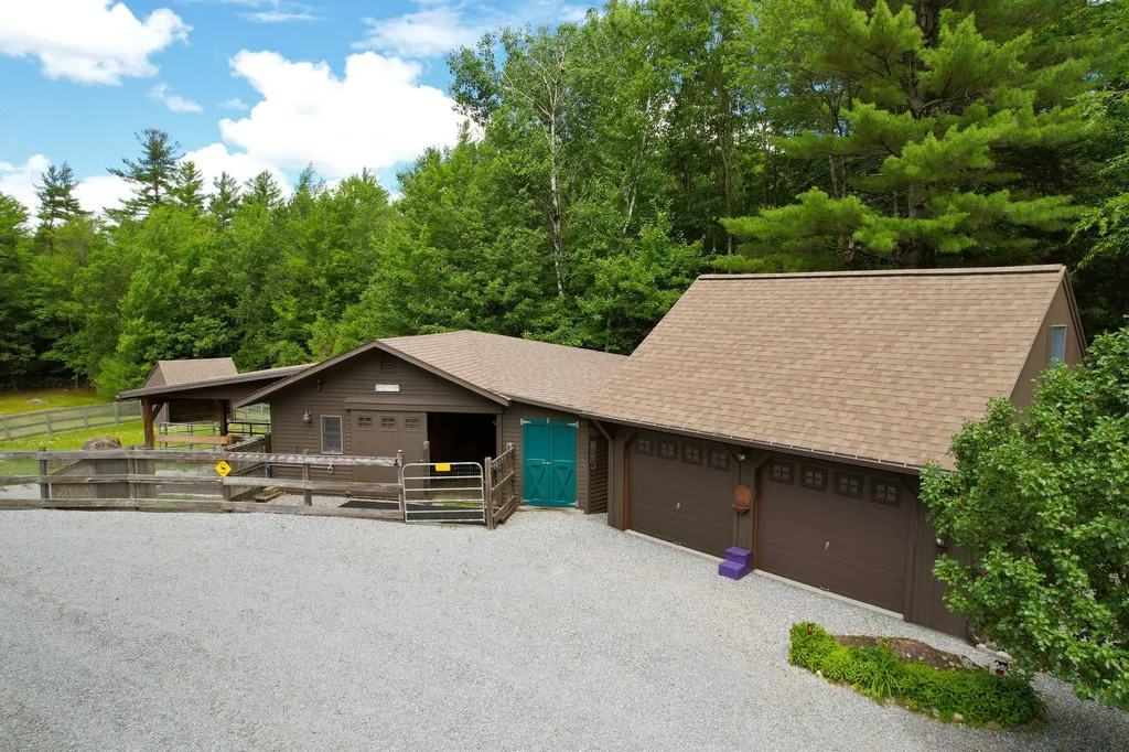 203 E Washington Road Bradford NH 03221