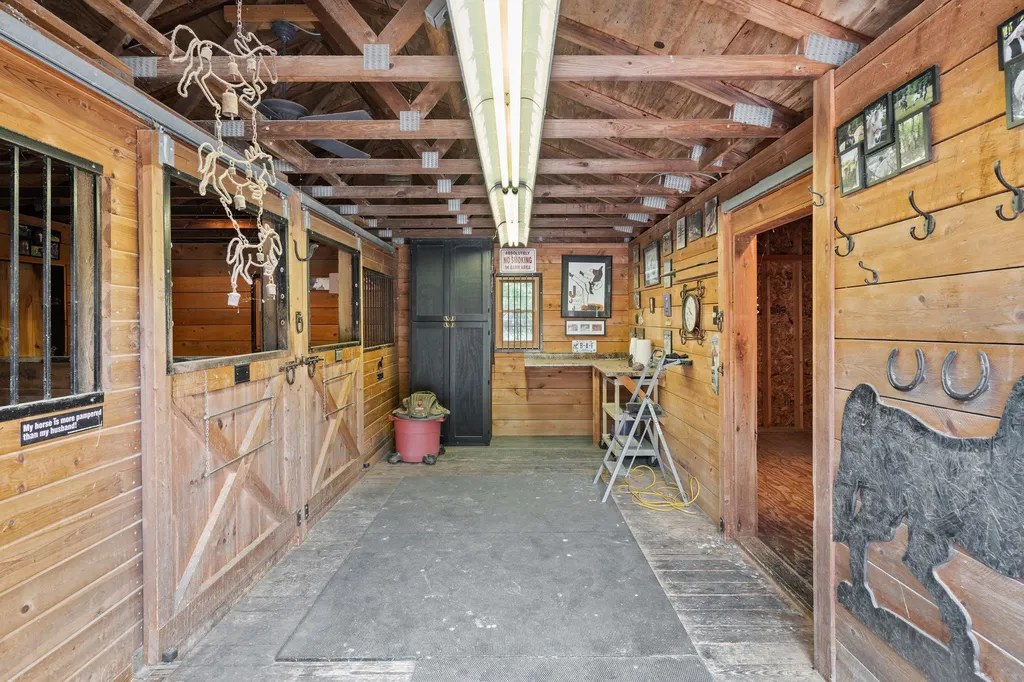 203 E Washington Road Bradford NH 03221