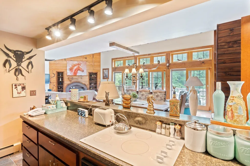 203 E Washington Road Bradford NH 03221