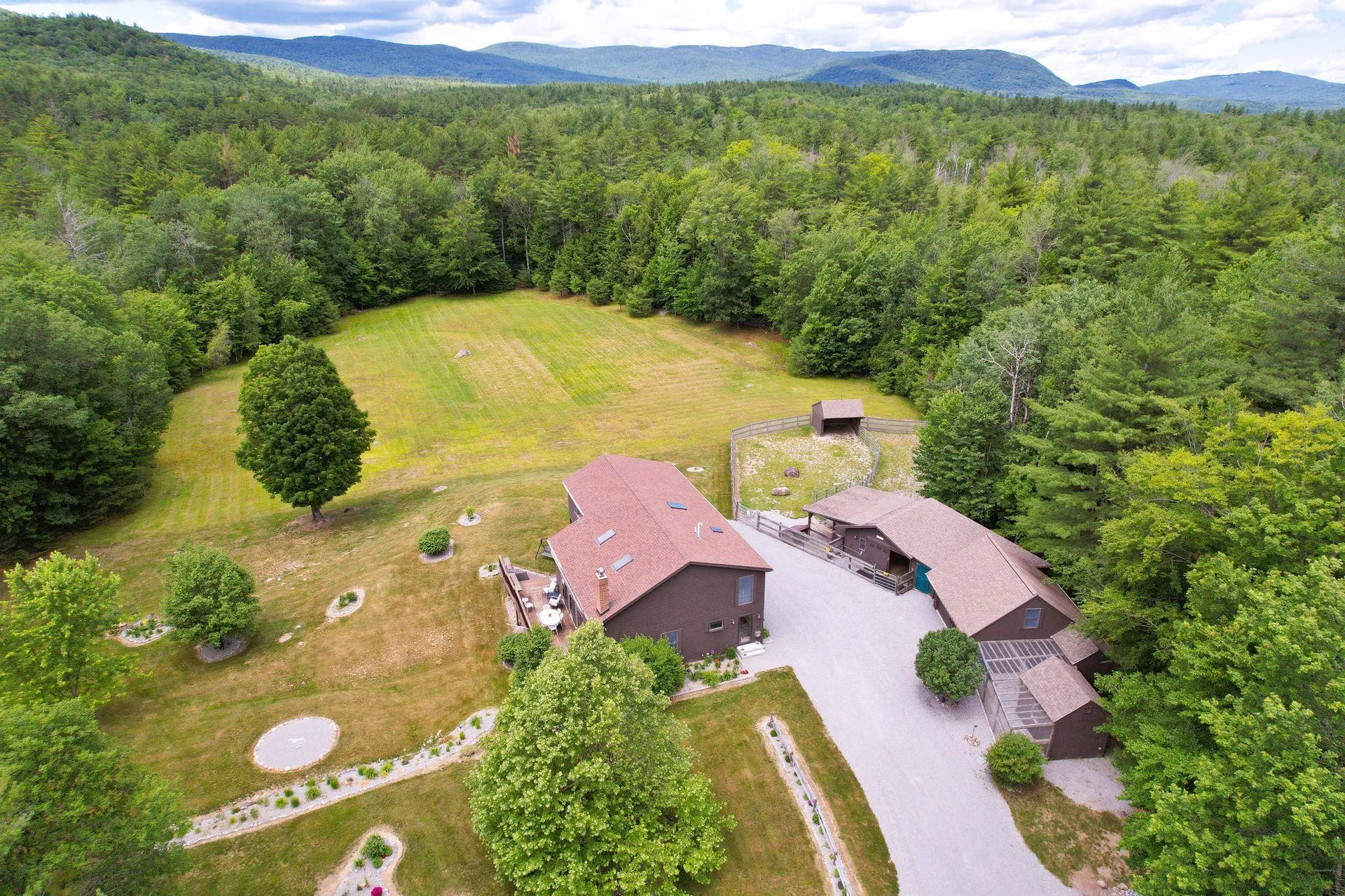203 E Washington Road Bradford NH 03221