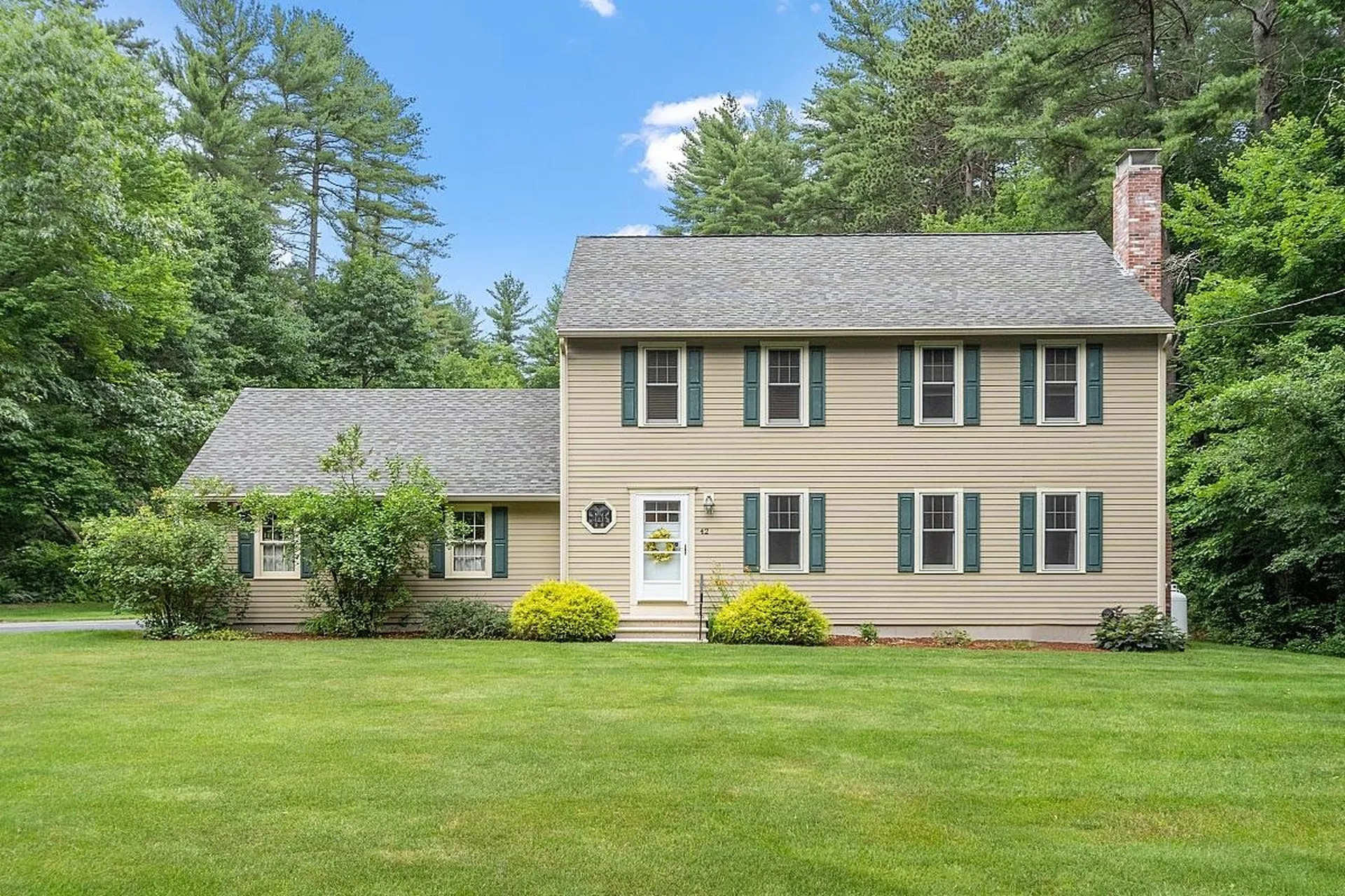 42 Thornton Road West Merrimack NH 03054