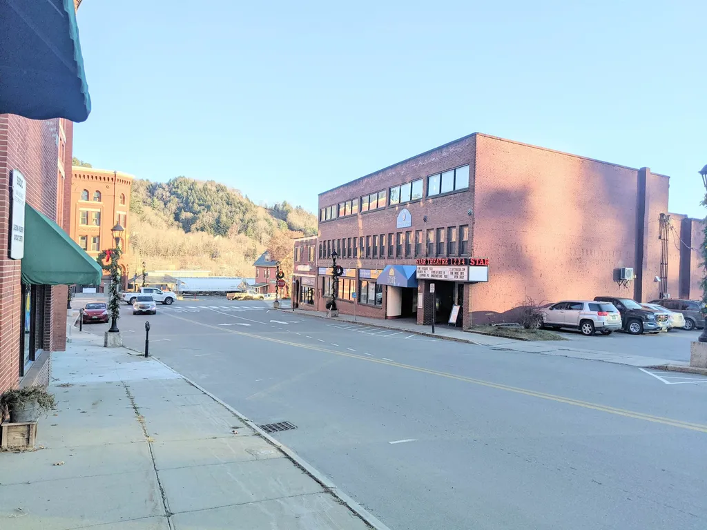17 Eastern Avenue St. Johnsbury VT 05819