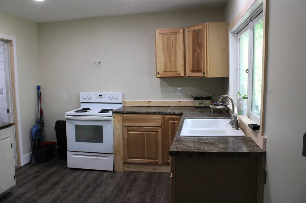 113 Highland Avenue Hinsdale NH 03451