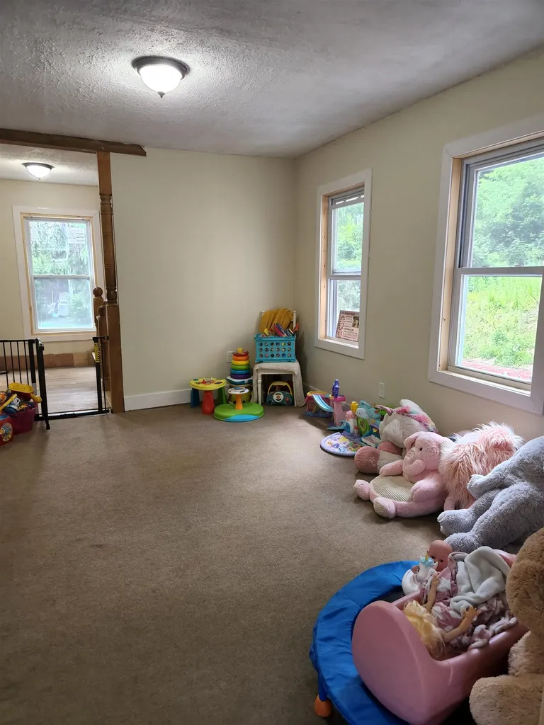 113 Highland Avenue Hinsdale NH 03451