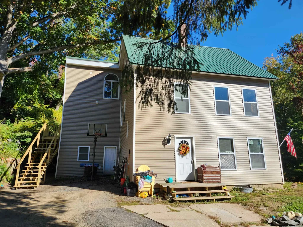 113 Highland Avenue Hinsdale NH 03451