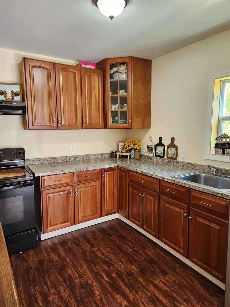 113 Highland Avenue Hinsdale NH 03451