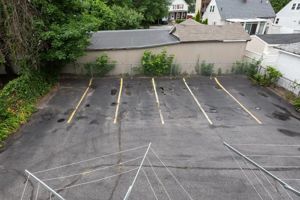 629 Clay Street Manchester NH 03103