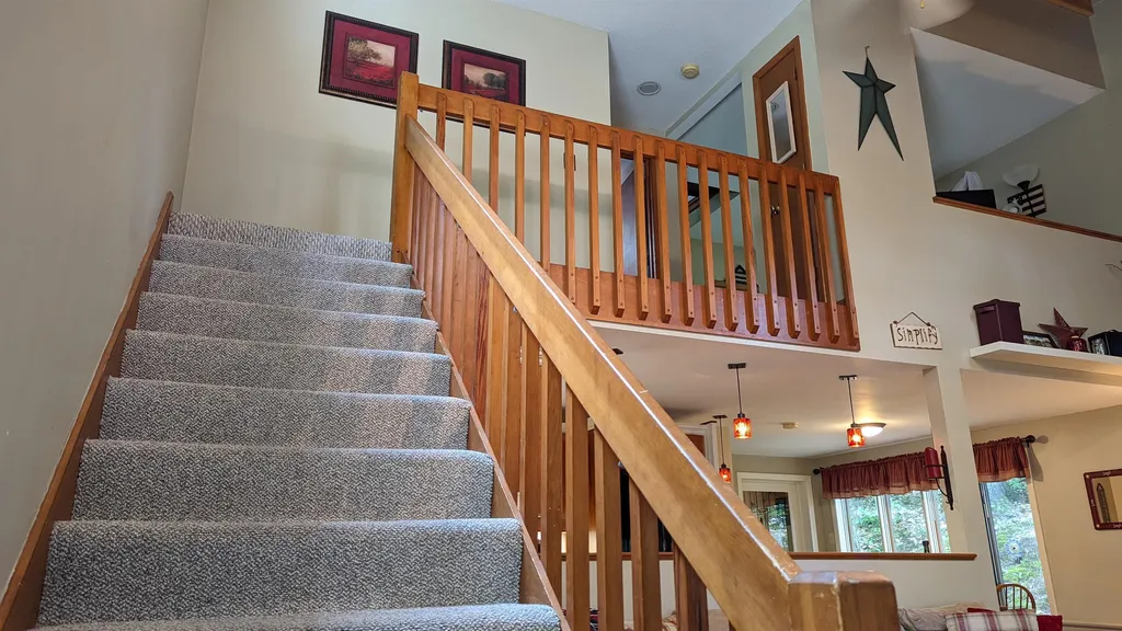74 Green Circle Campton NH 03223
