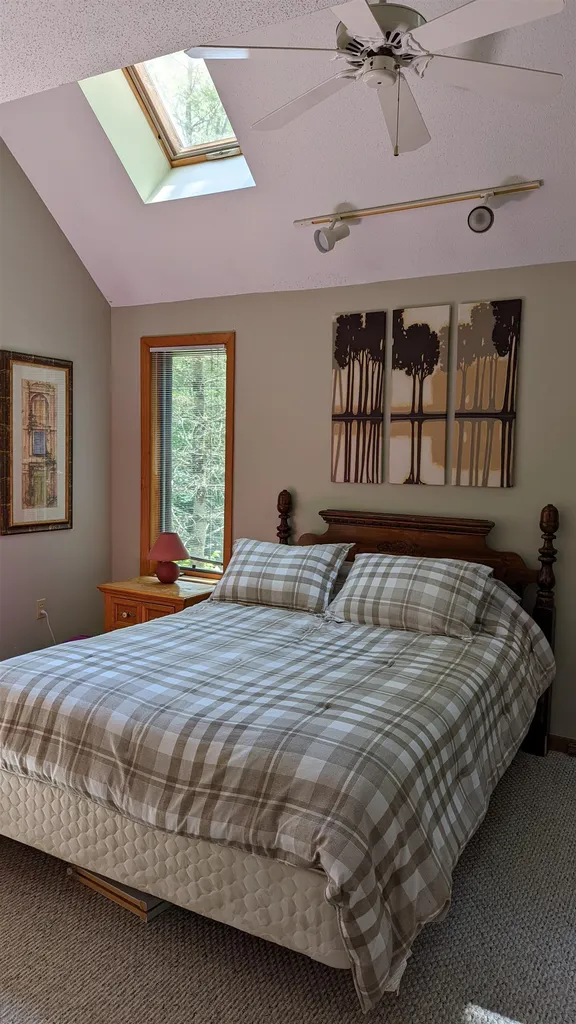 74 Green Circle Campton NH 03223
