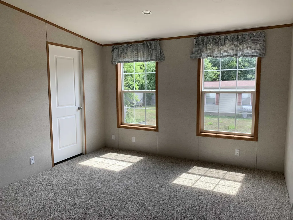 8 Peaceful Pines Circle Farmington NH 03835