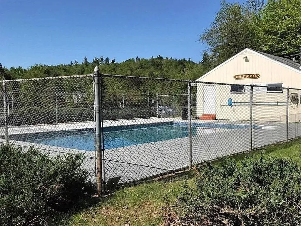 648 Tigola Trail Stoddard NH 03464