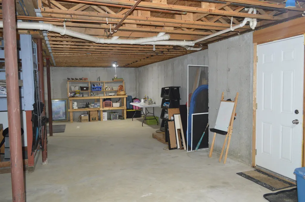 648 Tigola Trail Stoddard NH 03464