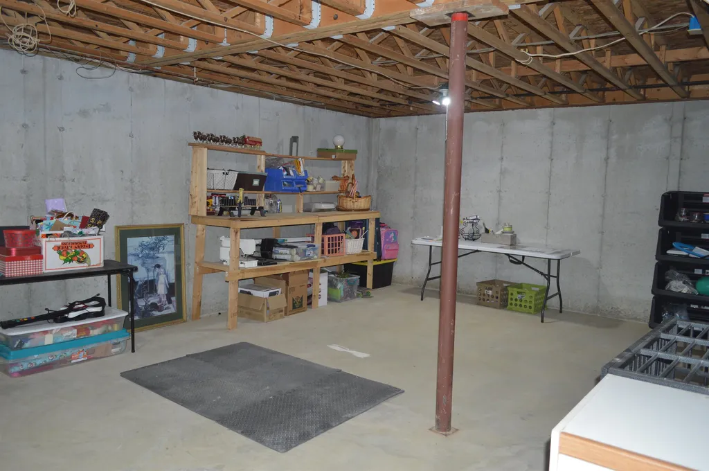 648 Tigola Trail Stoddard NH 03464