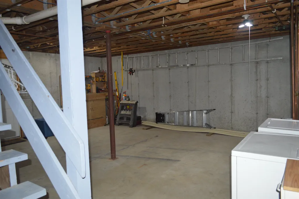 648 Tigola Trail Stoddard NH 03464