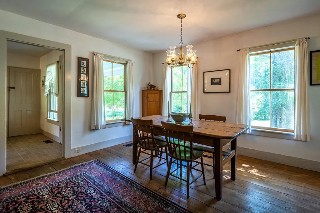 5994 Broad Brook Road Pomfret VT 05053