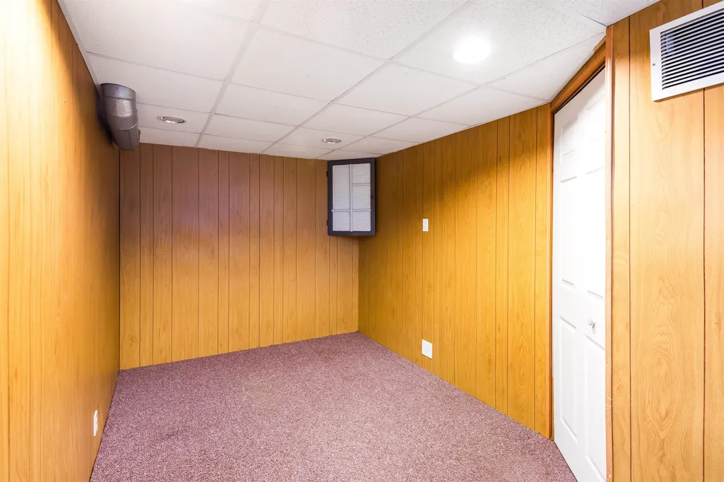 9 Reginald Street Winooski VT 05404