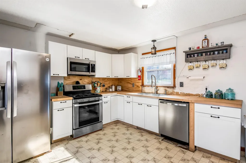9 Reginald Street Winooski VT 05404