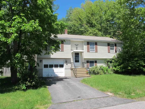 8 Jacobs Drive Rochester NH 03867
