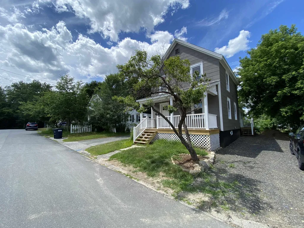 37 Syndicate Street Newport NH 03773