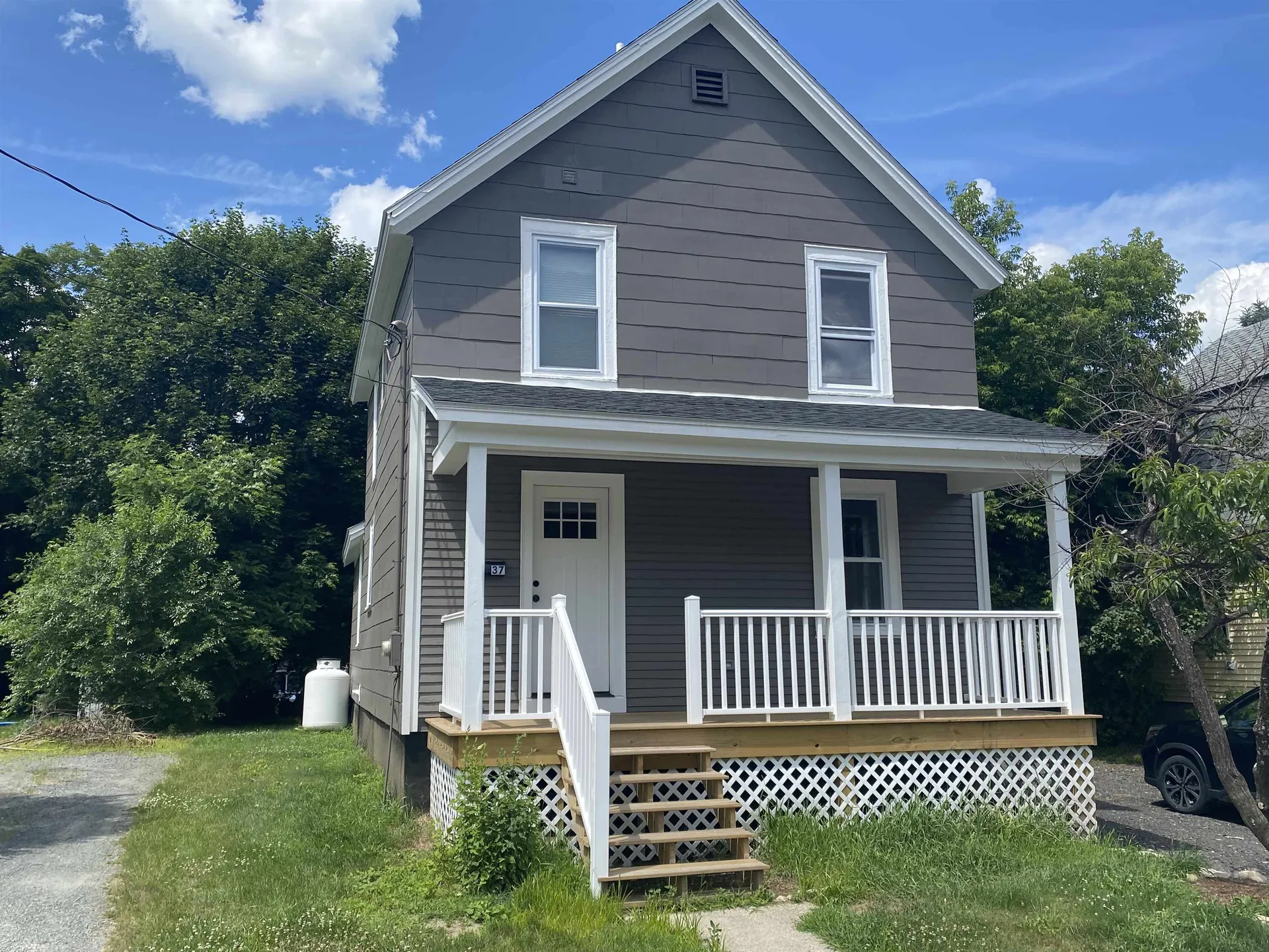 37 Syndicate Street Newport NH 03773