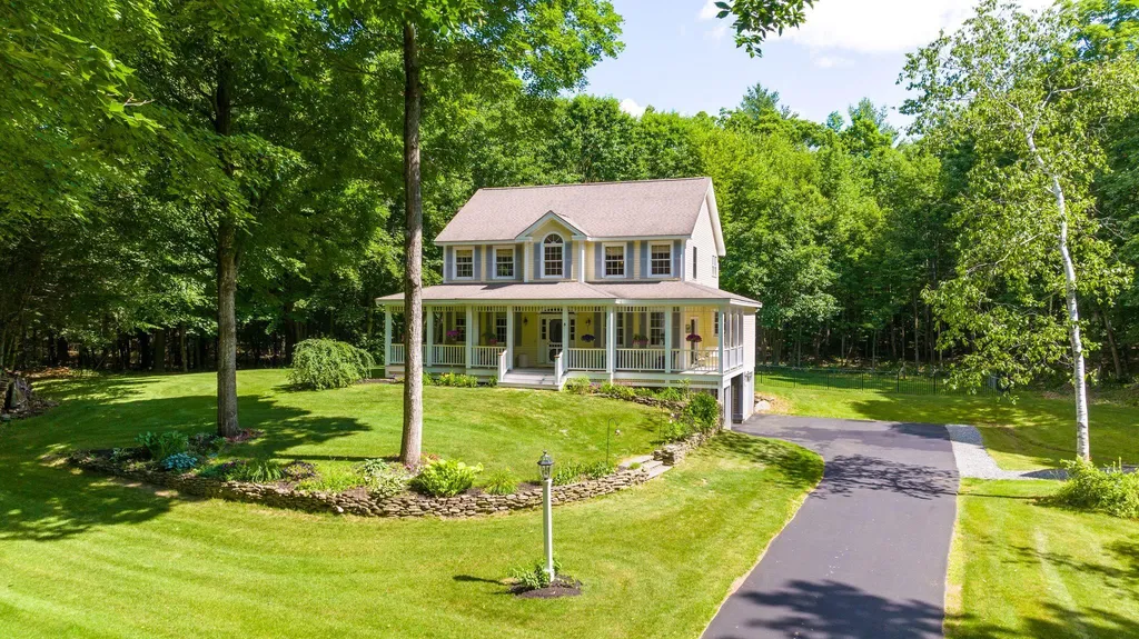 5 Cherry Lane Madbury NH 03823
