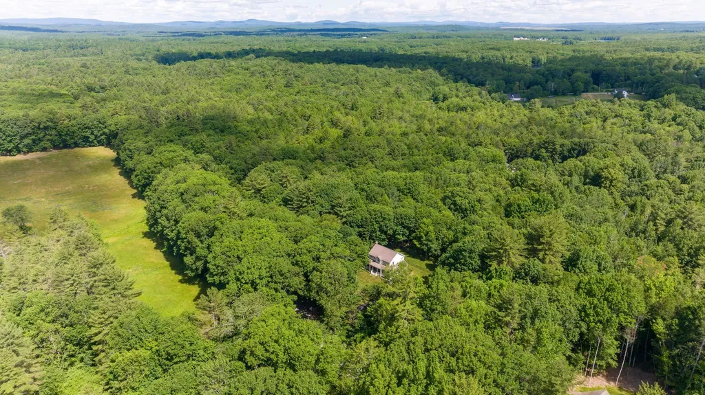 5 Cherry Lane Madbury NH 03823