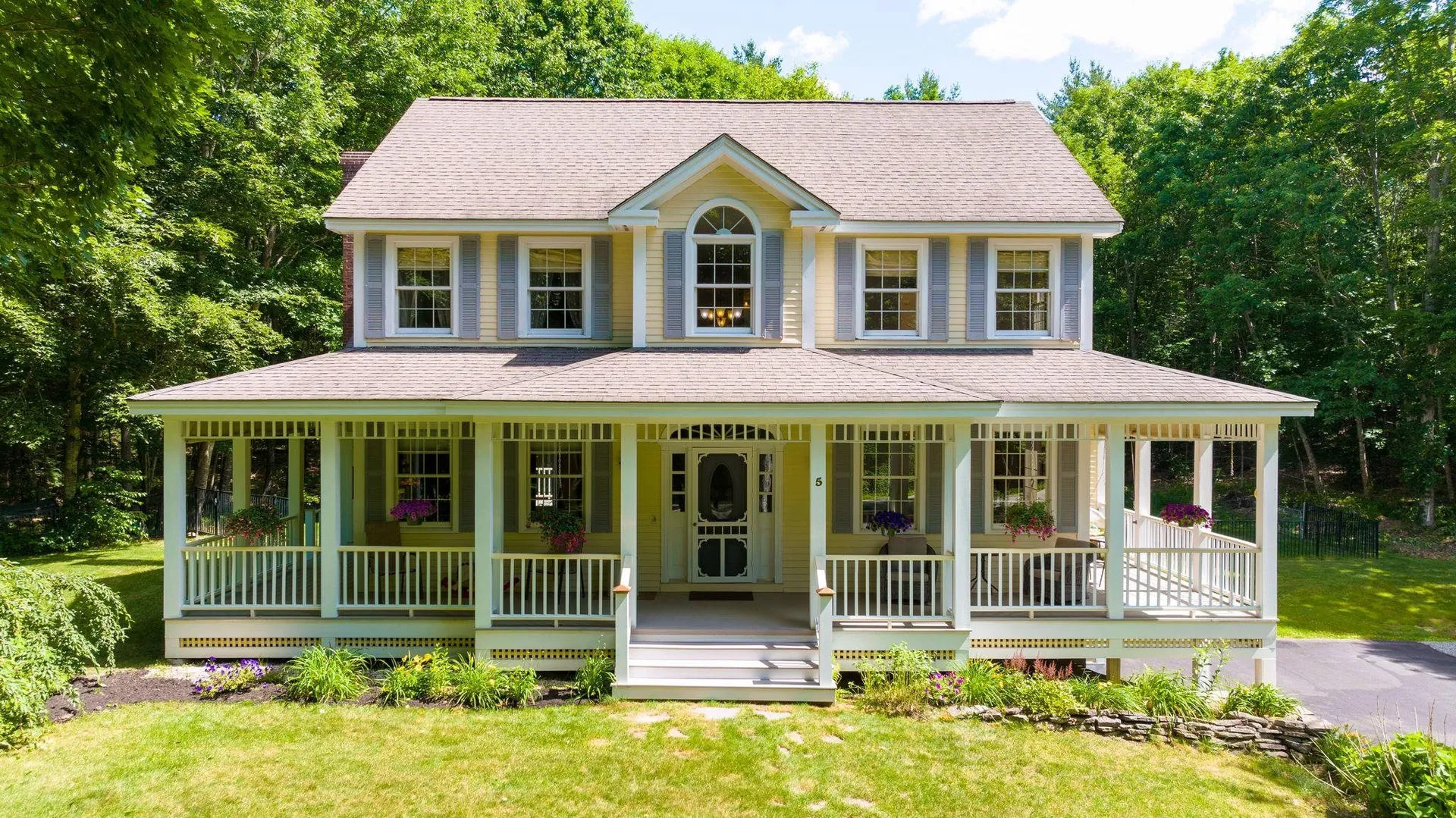 5 Cherry Lane Madbury NH 03823