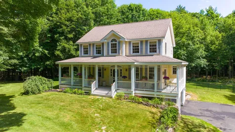 5 Cherry Lane Madbury NH 03823