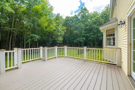 5 Cherry Lane Madbury NH 03823